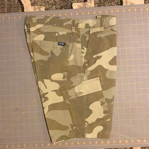 Men’s cargo shorts